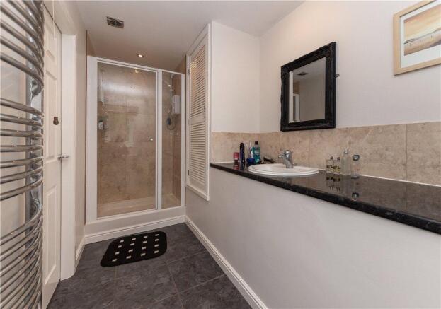Ensuite