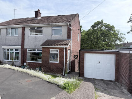 Neyland Close, Tonteg, Pontypridd, Mid Glamorgan
