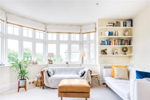 2, Park Mansions, Prince Of Wales Drive, London SW11 4HG