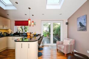 57, Castlemaine Avenue, Gillingham ME7 2QB