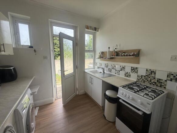 2 bed Bungalow to rent Image 5