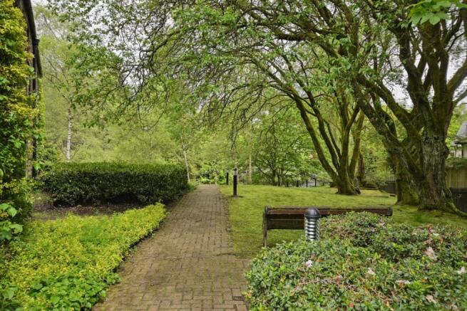 Garden path
