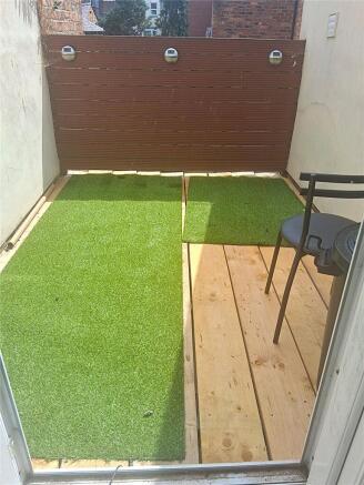 2 bed Maisonette for sale Image 11