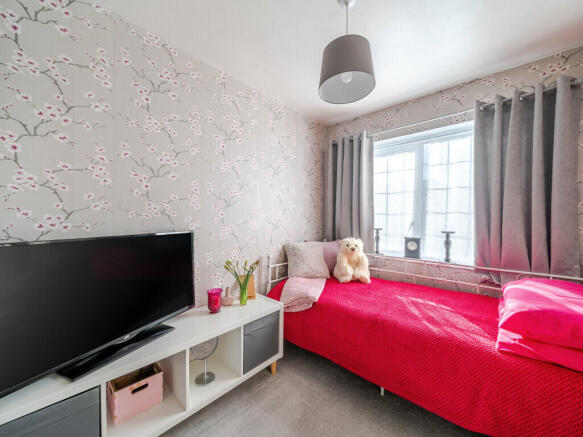 4 bed Detached for sale Image 11