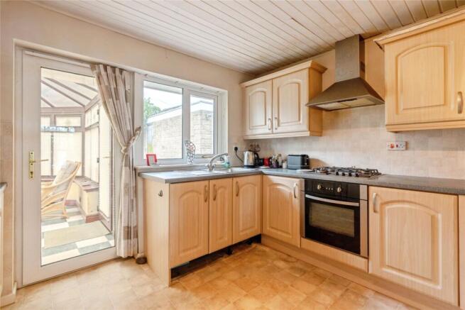 3 bed Bungalow for sale Image 7