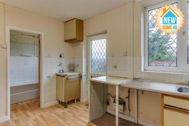 KITCHEN: