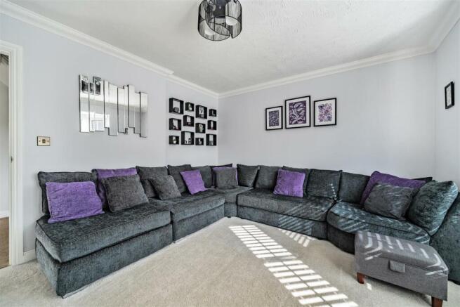 18 Mansell Close, Towcester
