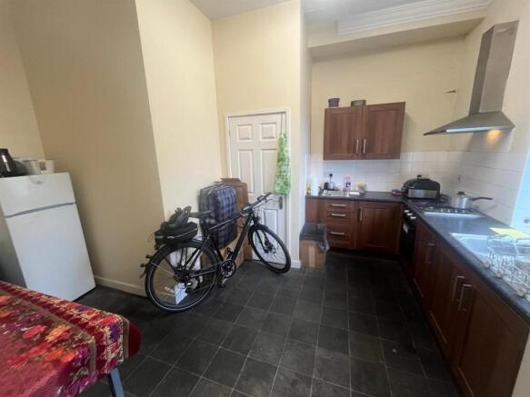 5 bed Terraced for sale Image 7