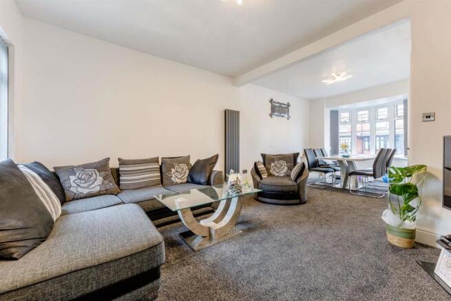 Living Room/Diner