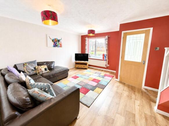 3 bed Semi-Detached for sale Image 4