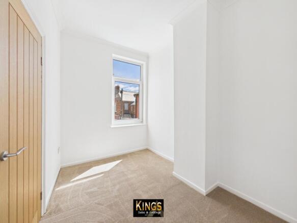 2 bed Terraced for sale Image 8