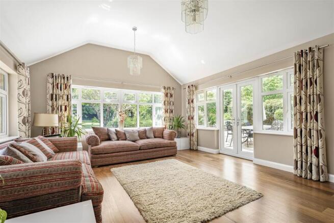 Langleys, 6 Deans Row, Gayton