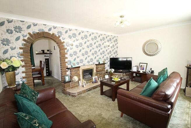 3 bed Semi-Detached for sale Image 5
