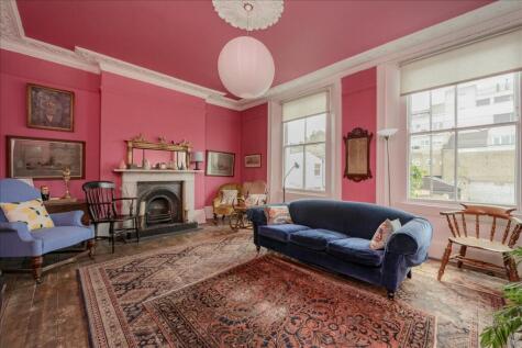 Ravenscourt Road, Hammersmith W6