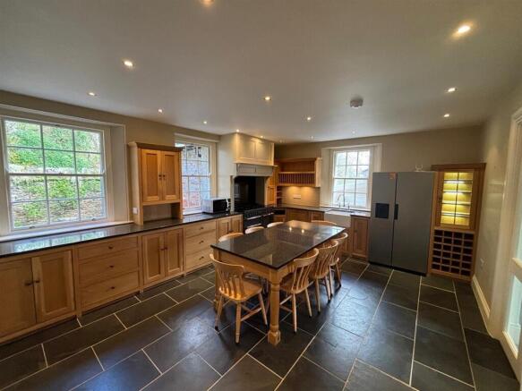 new kitchen.jpg
