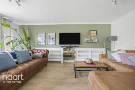 St Nicholas Drive, Shepperton