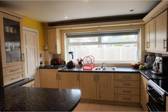 Kitchen / Breakfast