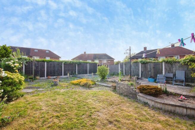 3 bed Semi-Detached for sale Image 12