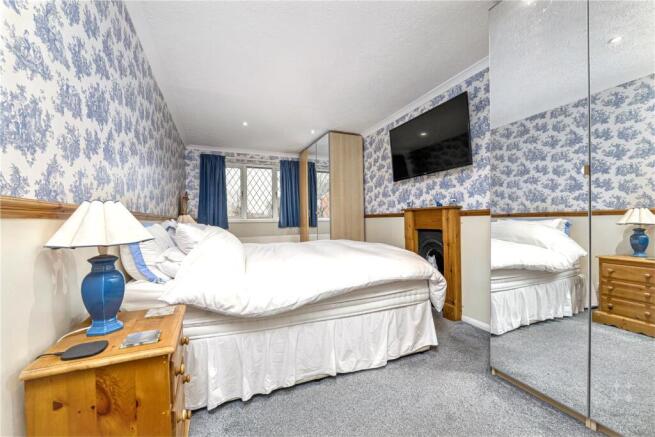 36 Holbourne Close PH-56.jpg
