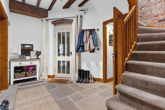 3 bed Terraced for sale Image 12