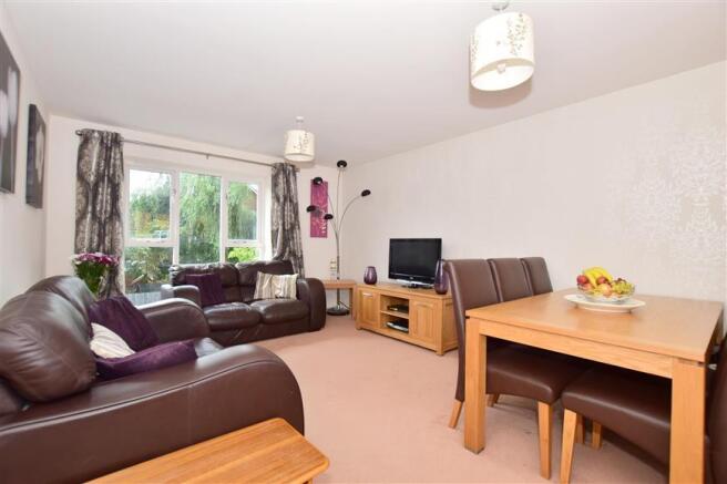 Kitchen/Living Area