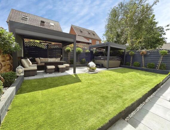 Ightham Close, Longfield, Kent, DA3 photo 4
