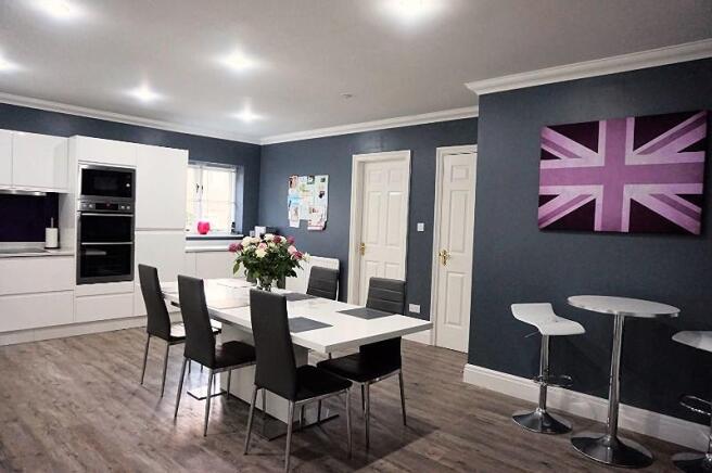 Kitchen / Breakfast
