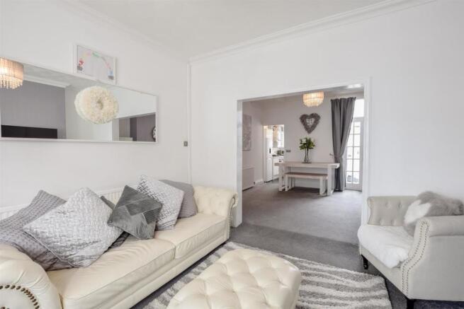 Living/Dining Room