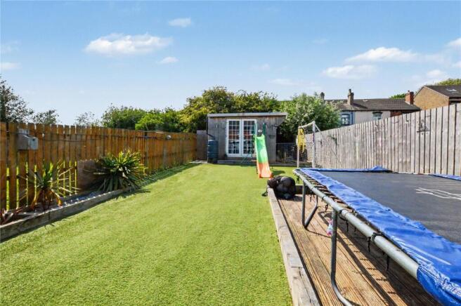 3 bed Terraced for sale Image 9