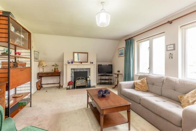 Carfax Court Redland living room 2.jpg