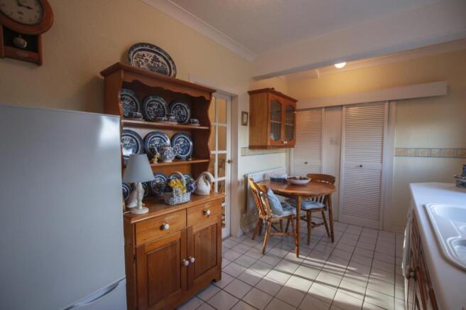 Kitchen (2)