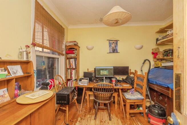 Photo 3