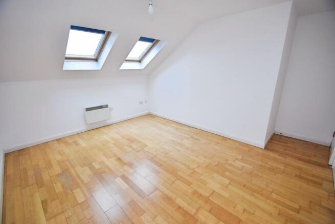 2 bed Apartment for sale Image 8