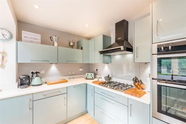KITCHEN -DINER