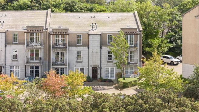 152e Queens Road