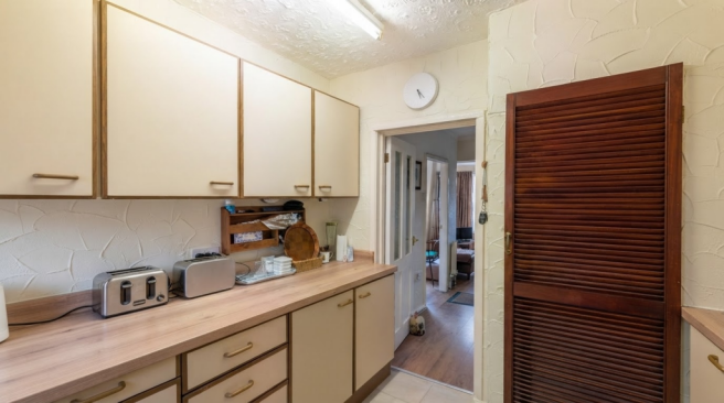 3 bed Semi-Detached for sale Image 5