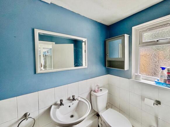 5 bed Terraced for sale Image 5