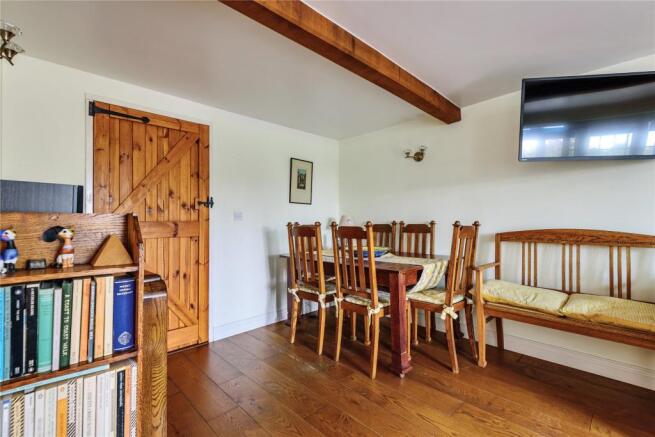 Sitting/Dining Room