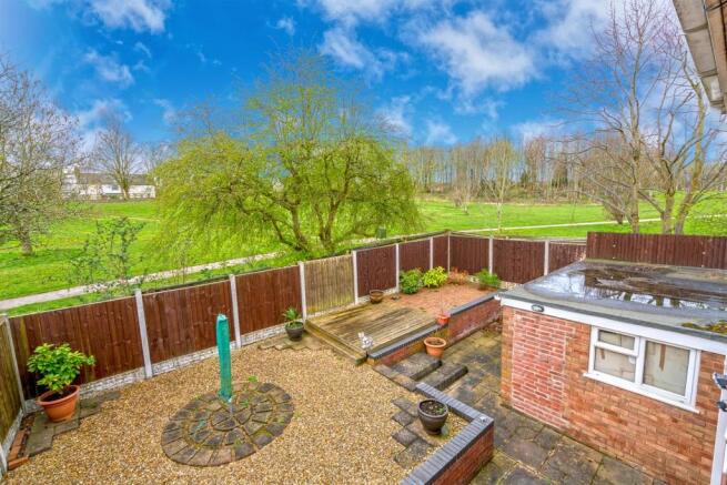 Dovedale, Cannock, WS11 5TF-23.jpg