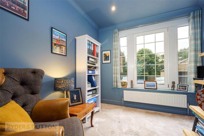 4 bed Detached for sale Image 8