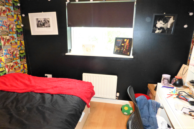 BEDROOM 4