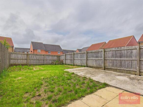 3 bed Semi-Detached for sale Image 11
