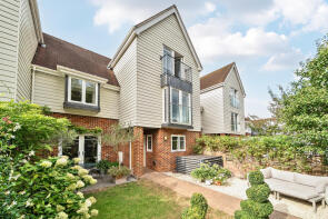 3, Little Stone Mews, Draymans Lane, Marlow SL7 2FR