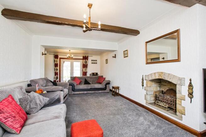 7 bed Detached for sale Image 7