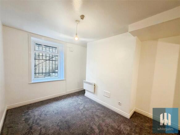 1 bed Apartment to rent Image 5
