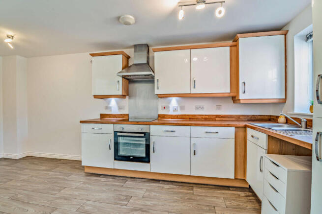 8682957-interior16-800