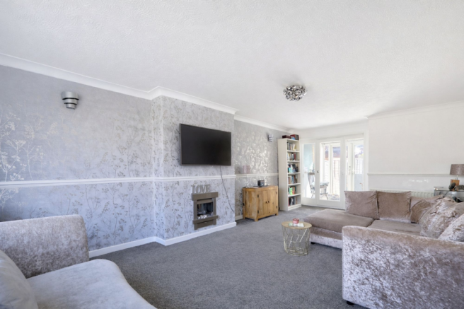 3 bed Semi-Detached for sale Image 8