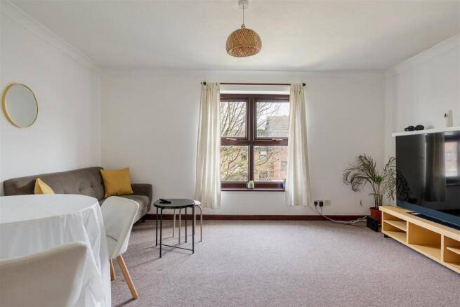 Verbena Close, E16