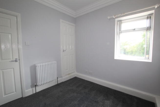 DOUBLE BEDROOM 2