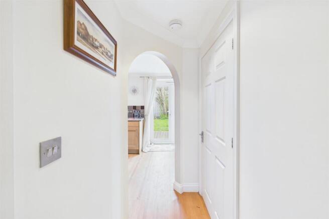 Lounge to Kitchen